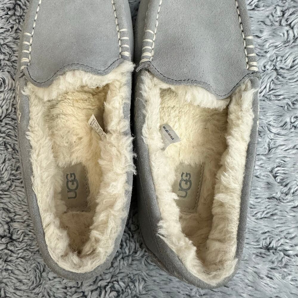 UGG Ansley Water Resistant Suede Slippers Gray Sheepskin Lining Size 7 Cozy - Picture 7 of 10